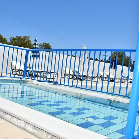 Olympia At Lambi Beach Apartmán *